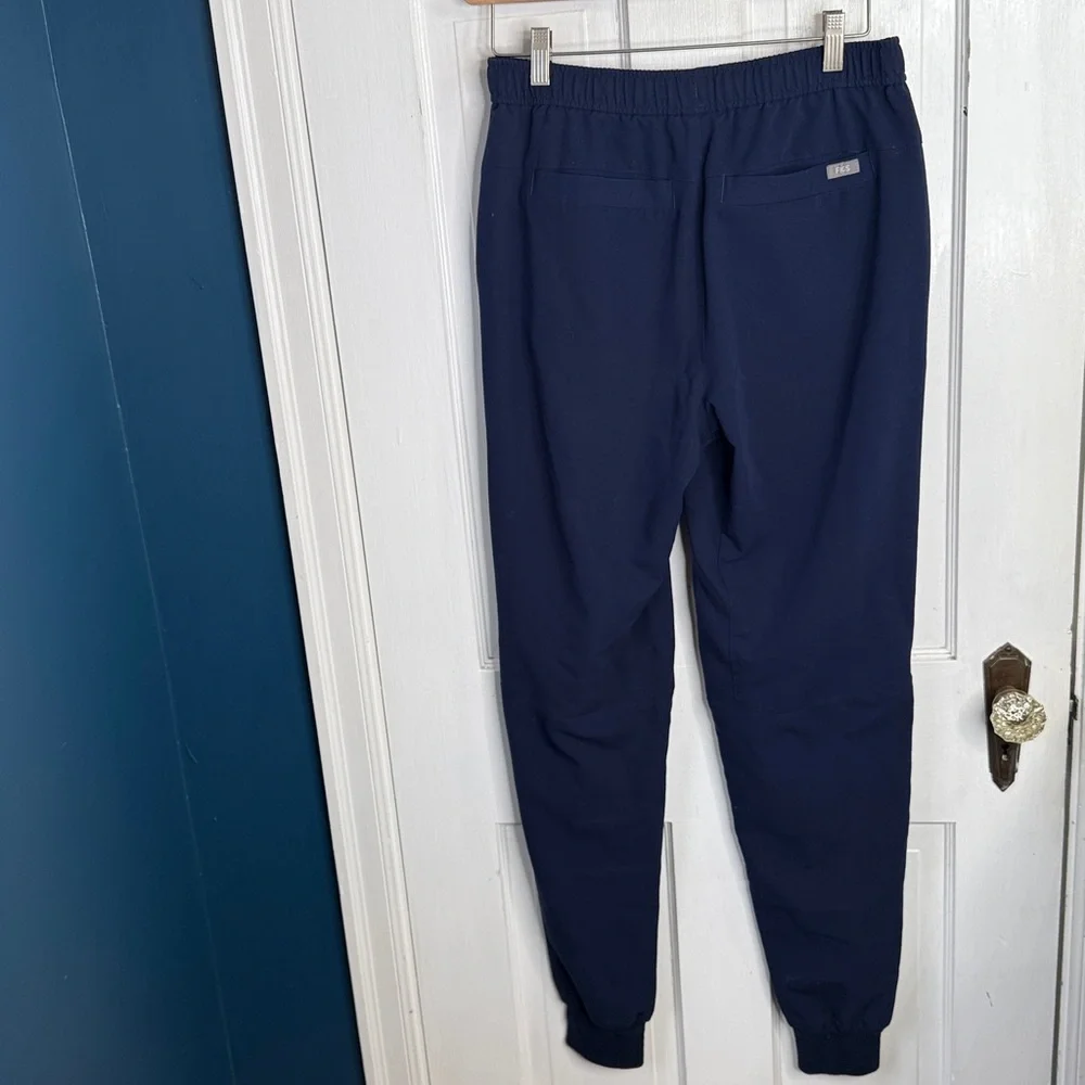 Figs Men’s Tansen Navy Blue Jogger Scrubs Scrub Pants W2005 Sz Small Tall